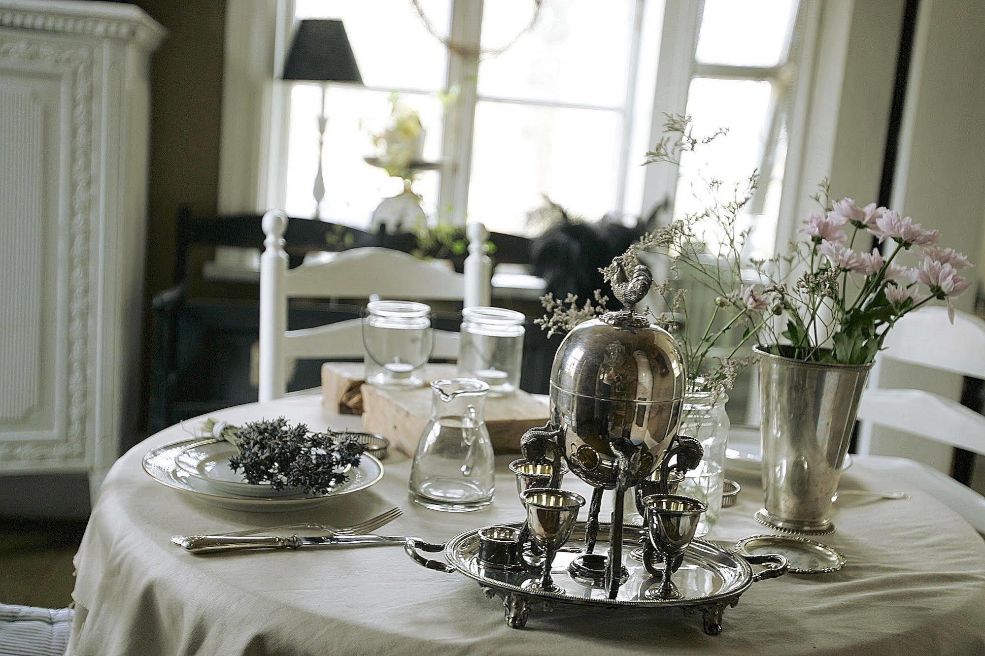 Aeppelgarden Bed & Breakfast Mariestad Exterior photo